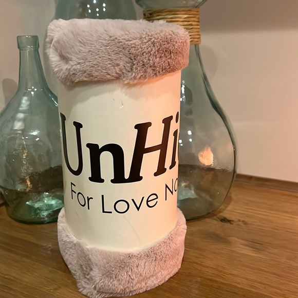Unhide for Love Not Fur Bedding New In Packaging Super Soft Vegan